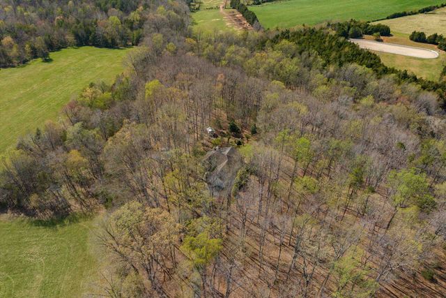 553 HIDDEN VALLEYS RD, Palmyra, VA 22963