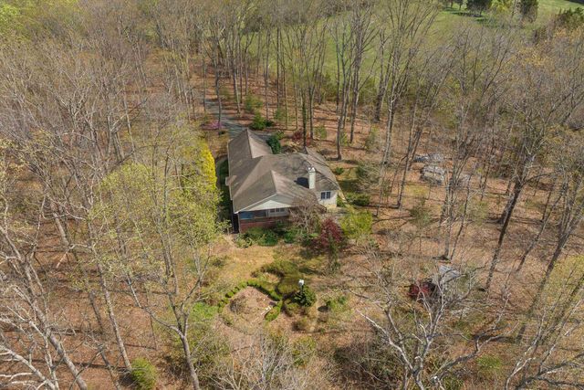 553 HIDDEN VALLEYS RD, Palmyra, VA 22963