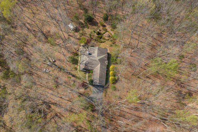 553 HIDDEN VALLEYS RD, Palmyra, VA 22963