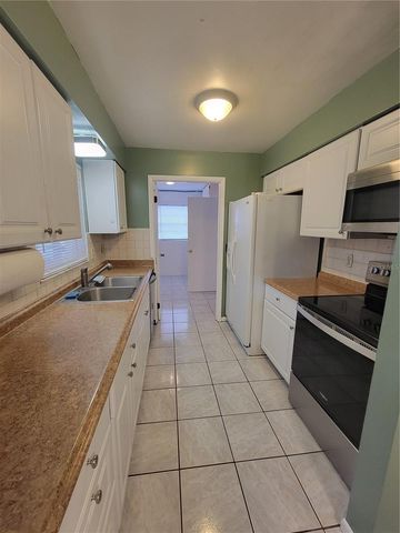 2304 NE 38TH STREET, Ocala, FL 34479