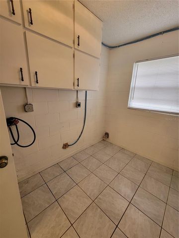 2304 NE 38TH STREET, Ocala, FL 34479