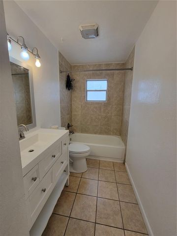 2304 NE 38TH STREET, Ocala, FL 34479