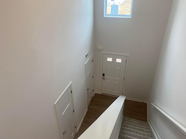 1451 Begonia Drive S, Grove City, OH 43123
