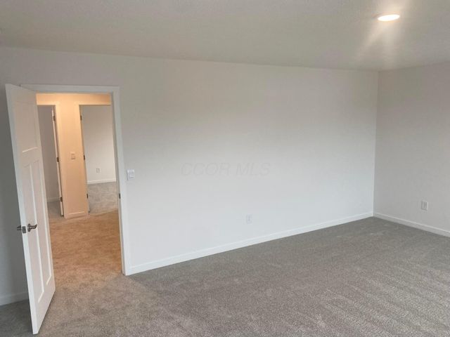 1451 Begonia Drive S, Grove City, OH 43123