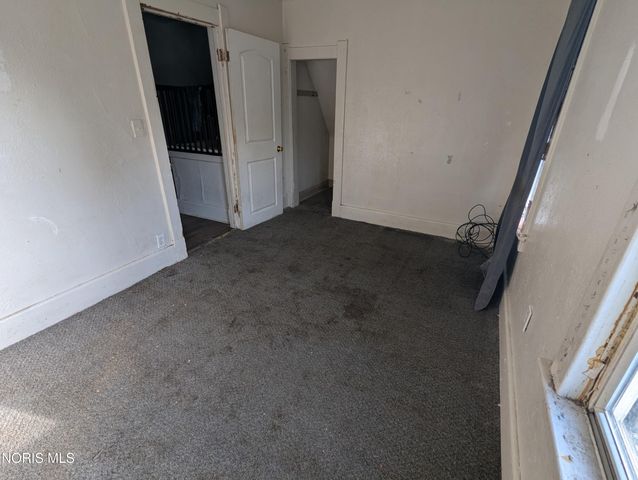 21 Banks Street, Toledo, OH 43609