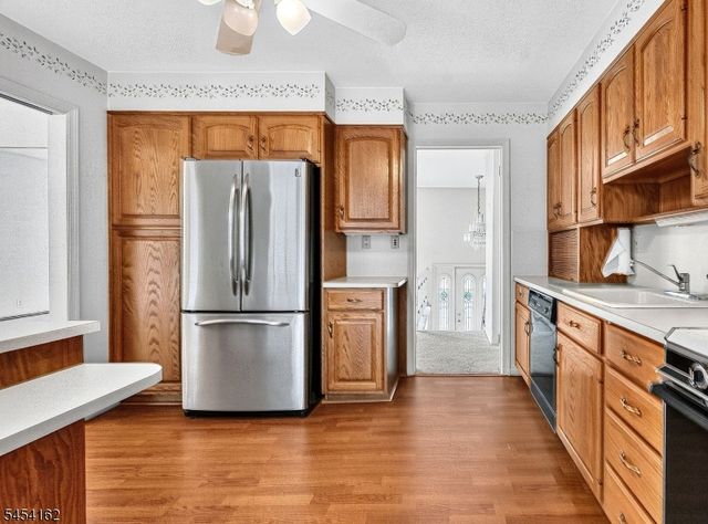 105 VICTORIA DRIVE, Clark Twp., NJ 07066