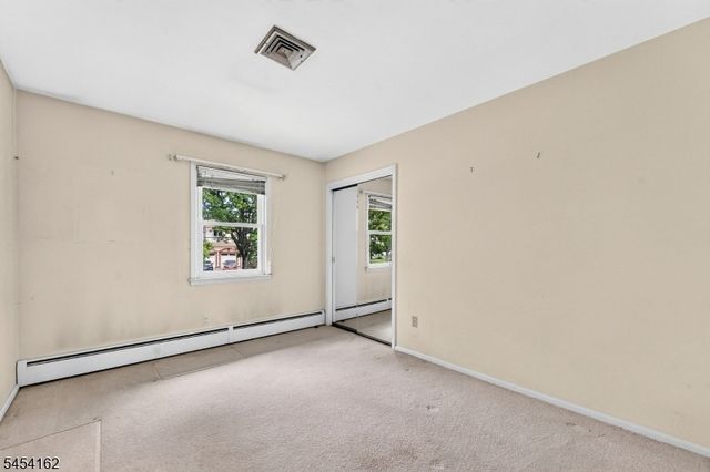 105 VICTORIA DRIVE, Clark Twp., NJ 07066