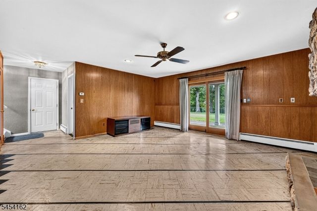 105 VICTORIA DRIVE, Clark Twp., NJ 07066