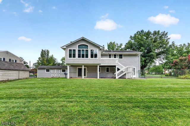 105 VICTORIA DRIVE, Clark Twp., NJ 07066
