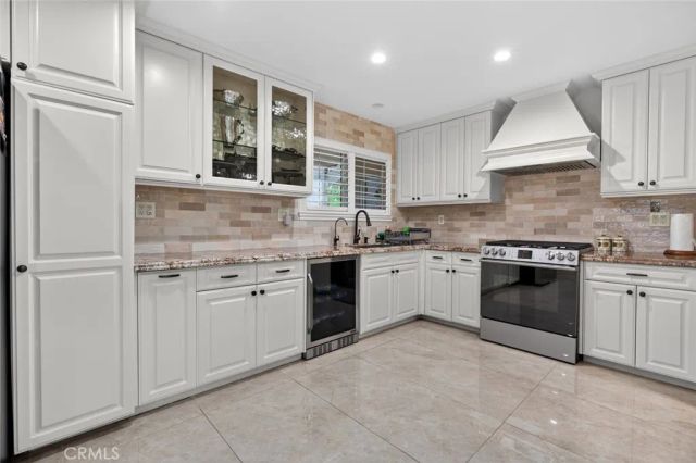 16751 Londelius, Northridge, CA 91343