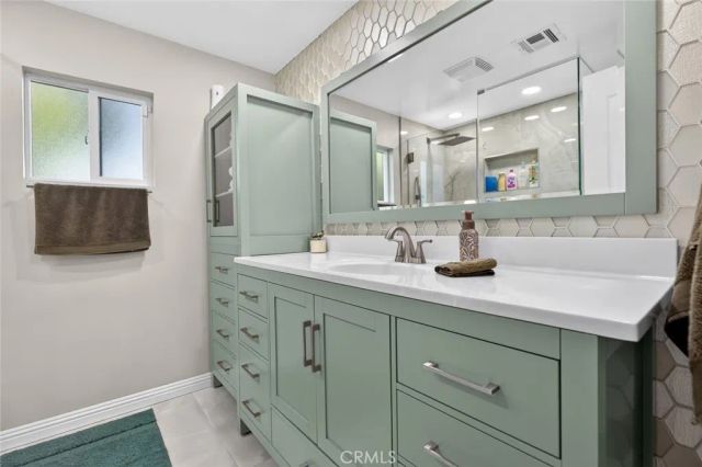 16751 Londelius, Northridge, CA 91343