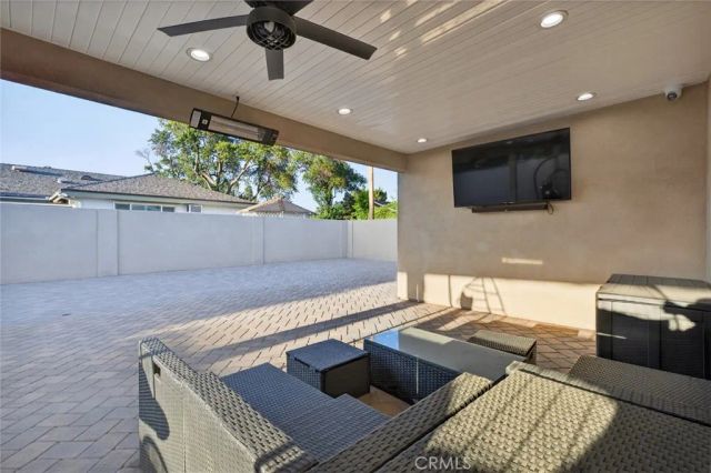 16751 Londelius, Northridge, CA 91343