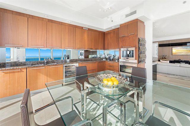 15901 Collins Avenue 2801, Sunny Isles Beach, FL 33160