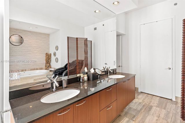 15901 Collins Avenue 2801, Sunny Isles Beach, FL 33160