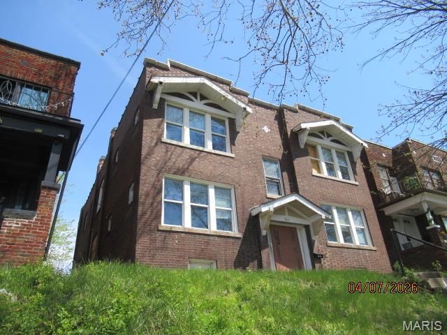 311 Eichelberger Street, St Louis, MO 63111