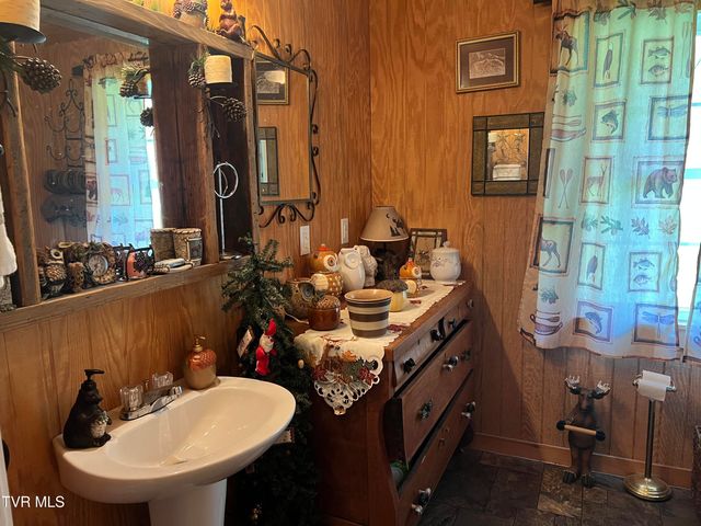 14251 Nickelsville Hwy Highway, Nickelsville, VA 24271