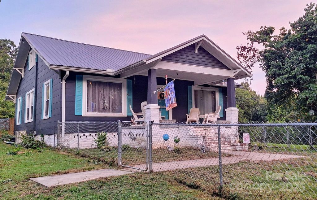 302 Williams Street, Mount Gilead, NC 27306