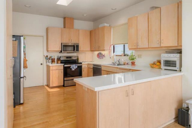 7556 Pepita Way, La Jolla, CA 92037