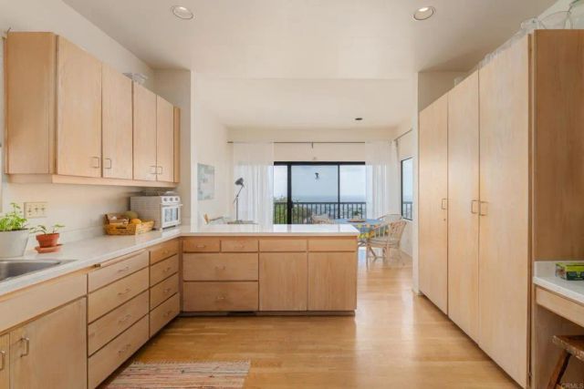 7556 Pepita Way, La Jolla, CA 92037