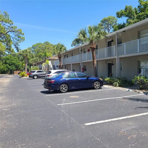 924 LA COSTA CIRCLE 4, Sarasota, FL 34237