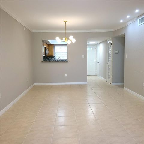 924 LA COSTA CIRCLE 4, Sarasota, FL 34237