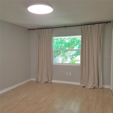 924 LA COSTA CIRCLE 4, Sarasota, FL 34237