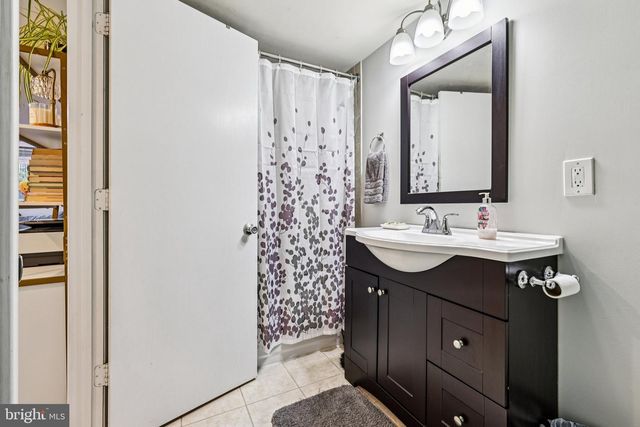 433 MOUNT VERNON AVE, Alexandria, VA 22301