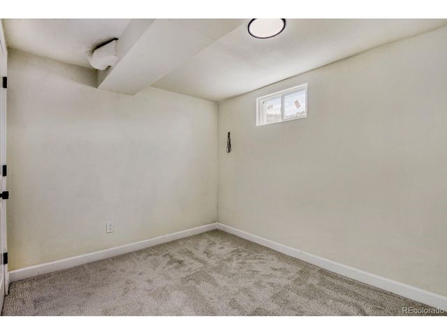 281 W Acoma Dr, Littleton, CO 80120