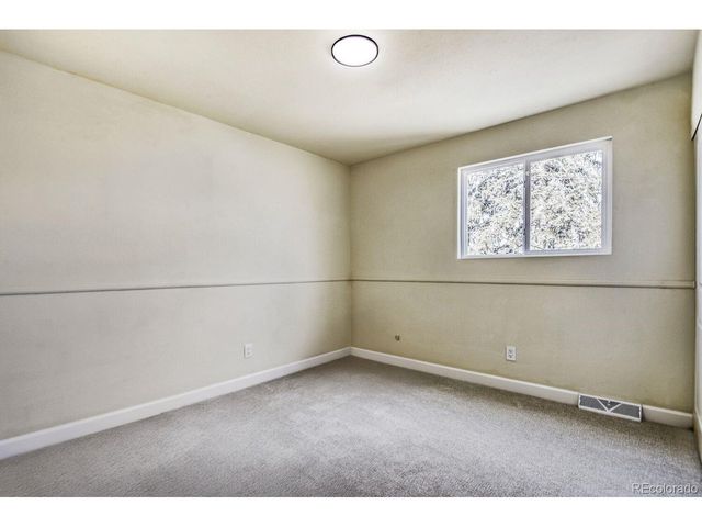 281 W Acoma Dr, Littleton, CO 80120