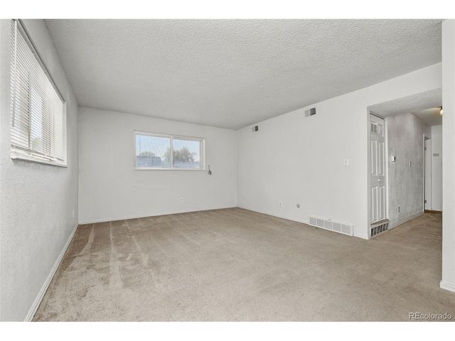 140 E Highline Cir 108, Centennial, CO 80122