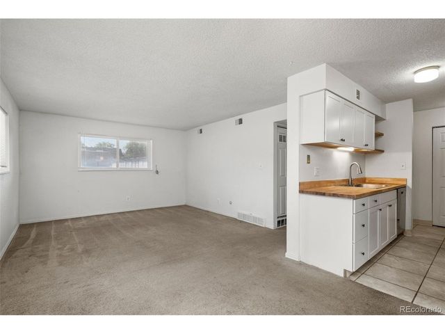 140 E Highline Cir 108, Centennial, CO 80122