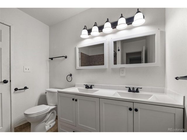 140 E Highline Cir 108, Centennial, CO 80122