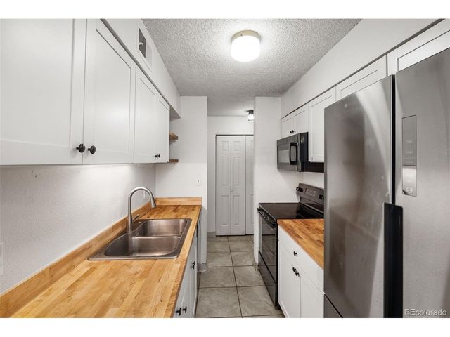 140 E Highline Cir 108, Centennial, CO 80122