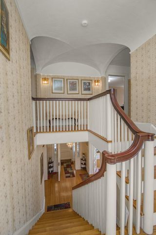 451 Lynnhurst Avenue E, Saint Paul, MN 55104