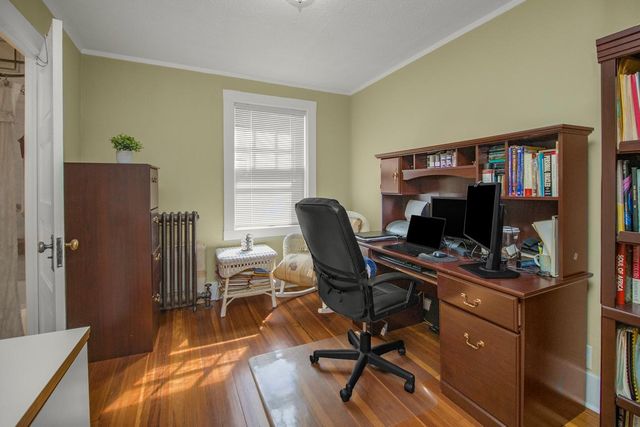 451 Lynnhurst Avenue E, Saint Paul, MN 55104