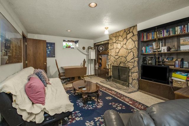 451 Lynnhurst Avenue E, Saint Paul, MN 55104