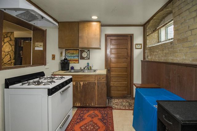 451 Lynnhurst Avenue E, Saint Paul, MN 55104