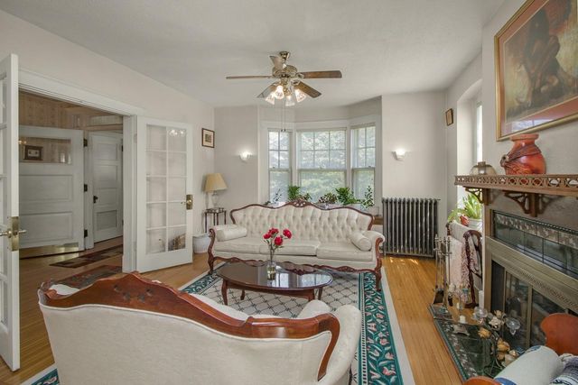 451 Lynnhurst Avenue E, Saint Paul, MN 55104