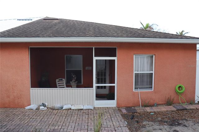 1404 LAS VILLAS BOULEVARD, Sebring, FL 33870