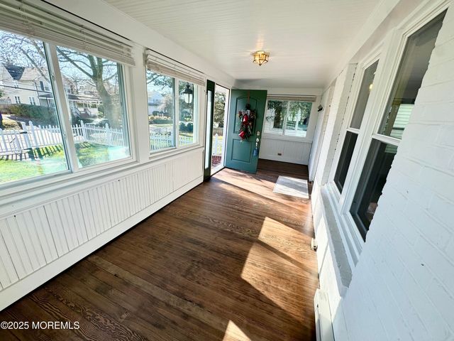 208 E Bergen Place, Red Bank, NJ 07701