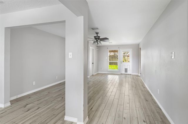 5519 Chisholm Trail, Dickinson, TX 77539