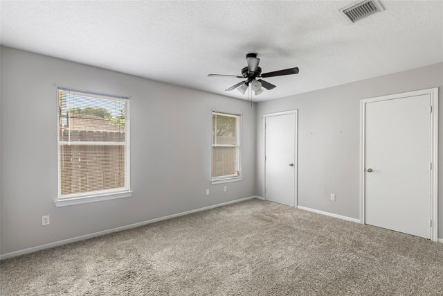 5519 Chisholm Trail, Dickinson, TX 77539