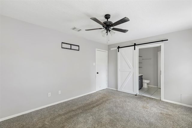5519 Chisholm Trail, Dickinson, TX 77539