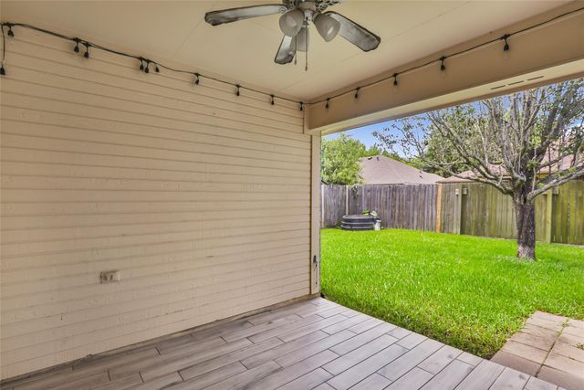 5519 Chisholm Trail, Dickinson, TX 77539