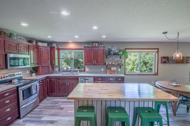 1815 Star Drive, Sauk Rapids, MN 56379