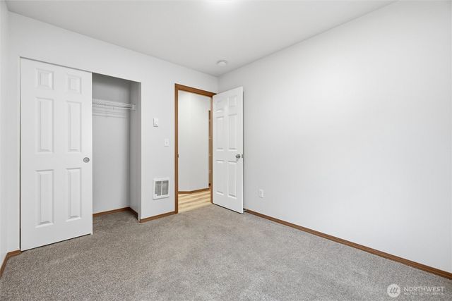 427 Oak Hill Lane, Burlington, WA 98233