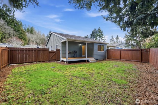 427 Oak Hill Lane, Burlington, WA 98233
