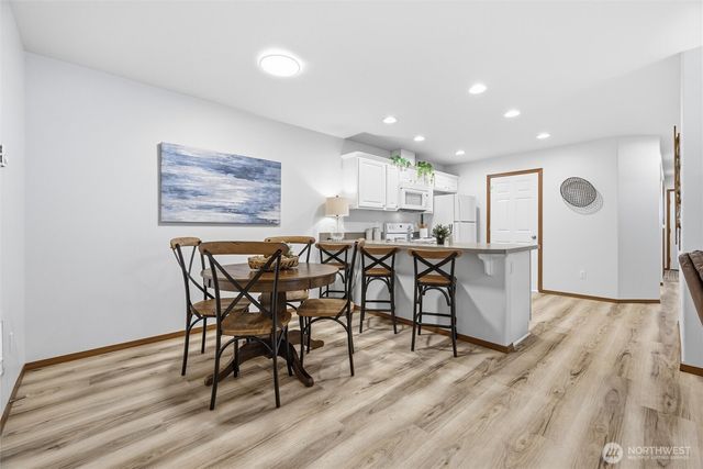 427 Oak Hill Lane, Burlington, WA 98233