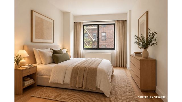 350 E 72nd St Apt 4A, New York City, NY 10021