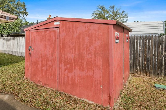 6807 CLOUD CREST Drive, Amarillo, TX 79124